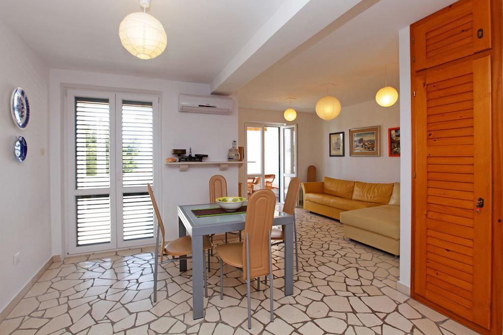 Apartments Mel Bol Rom bilde